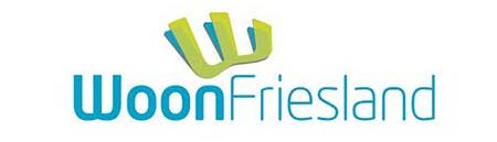 Logo van WoonFriesland met daarop een gestileerde groene en blauwe "W".